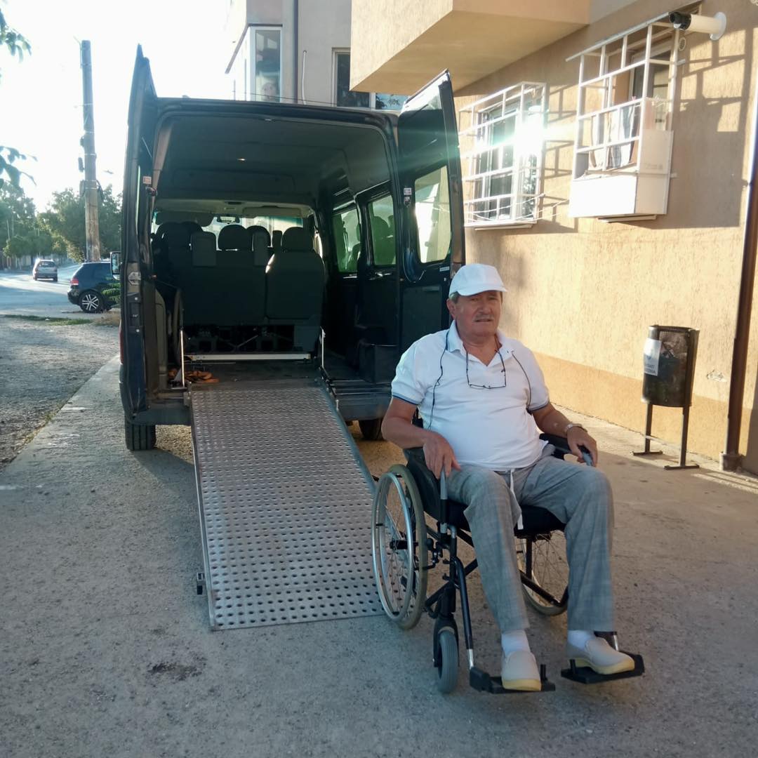 Taxi Gratis - Transport adaptat pentru persoane cu dizabilități